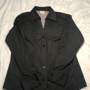 Button down fitted v neck blouse size 14